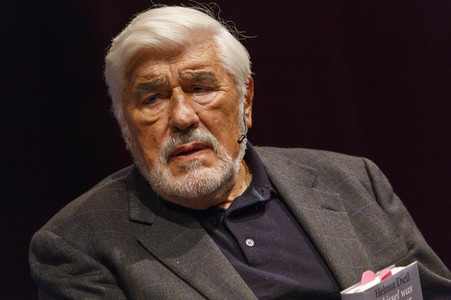 Tamara Dietl und Mario Adorf auf der lit.Cologne in Köln