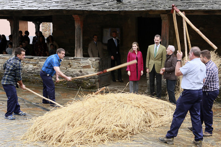 Felipe und Letizia besuchen die Region Los Oscos