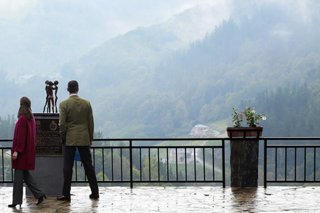 Felipe und Letizia besuchen die Region Los Oscos