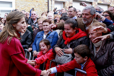 Felipe und Letizia besuchen die Region Los Oscos