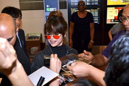 Ankunft von Selena Gomez in Tokio