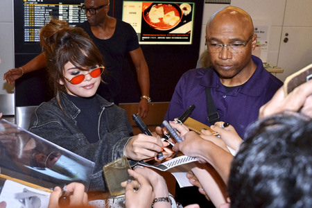 Ankunft von Selena Gomez in Tokio