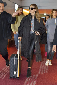 Ankunft von Gigi Hadid in Tokio