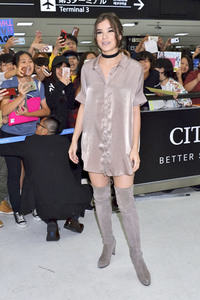 Ankunft von Hailee Steinfeld in Narita