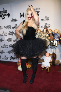 Halloween Party by Natascha Ochsenknecht in Berlin