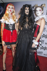 Halloween Party by Natascha Ochsenknecht in Berlin