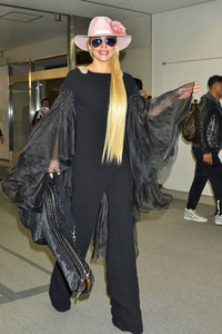 Ankunft von Lady Gaga in Narita
