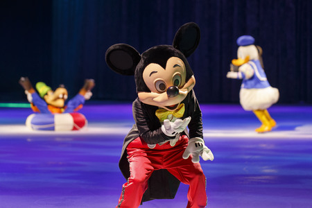 Premiere 'Disney on Ice - 100 Jahre voller Zauber' in Köln