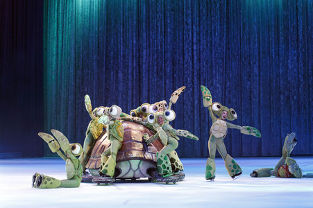 Premiere 'Disney on Ice - 100 Jahre voller Zauber' in Köln