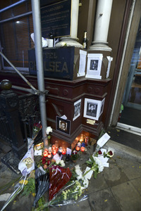 Trauer um Leonard Cohen in New York