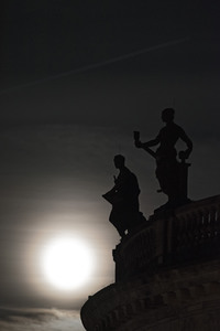 Super-Vollmond über Berlin