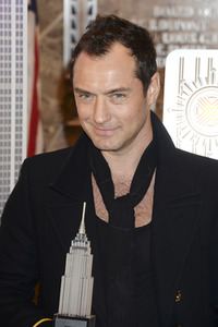 Jude Law bei der IIllumination des Empire State Buildings in New York