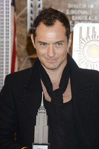 Jude Law bei der IIllumination des Empire State Buildings in New York