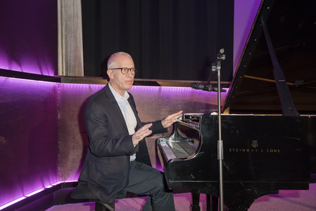 Pressetermin mit James Newton Howard in Berlin