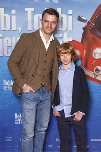 Filmpremiere 'Robbi, Tobbi und das Fliewatüüt' in Köln