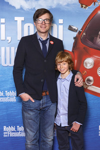 Filmpremiere 'Robbi, Tobbi und das Fliewatüüt' in Köln