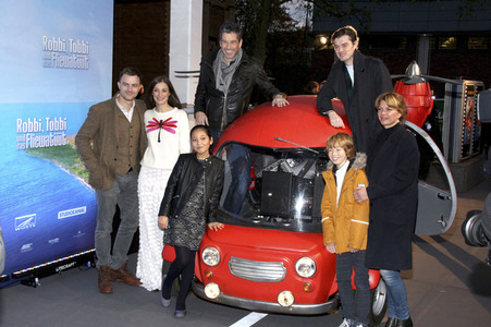 Filmpremiere 'Robbi, Tobbi und das Fliewatüüt' in Berlin