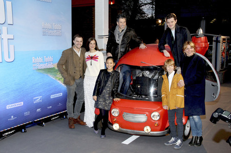 Filmpremiere 'Robbi, Tobbi und das Fliewatüüt' in Berlin