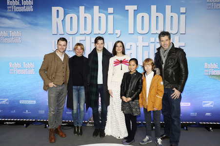 Filmpremiere 'Robbi, Tobbi und das Fliewatüüt' in Berlin