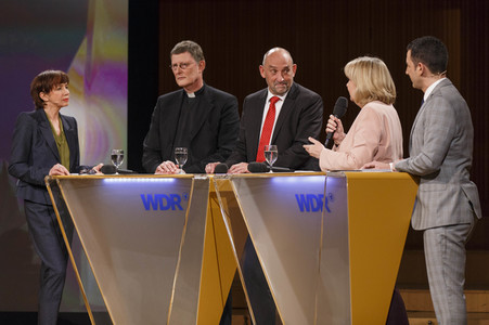 WDR-Integrationsgipfel 'Wie schaffen wir es?' in Köln