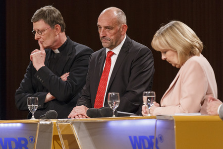 WDR-Integrationsgipfel 'Wie schaffen wir es?' in Köln