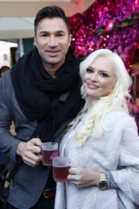 Fototermin 'Daniela Katzenberger - mit Lucas im Weihnachtsfieber' in Köln