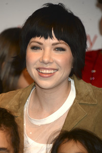 Charity Aktion mit Carly Rae Jepsen in New York