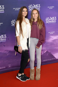 Filmpremiere 'Vampirschwestern 3 - Reise nach Transsilvanien' in München