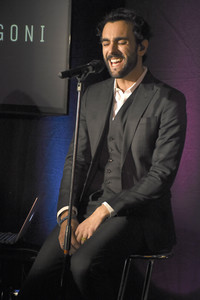 Showcase mit Marco Mengoni in München