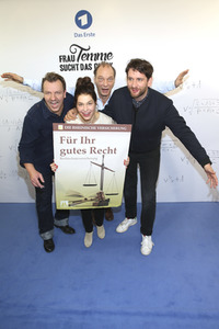 Photocall 'Frau Temme sucht das Glück' in Hamburg