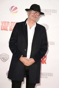 Filmpremiere 'Vier gegen die Bank' in Berlin