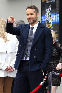 Ryan Reynolds erhält einen Stern auf dem Hollywood Walk of Fame in Los Angeles