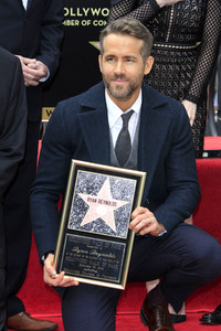 Ryan Reynolds erhält einen Stern auf dem Hollywood Walk of Fame in Los Angeles