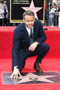 Ryan Reynolds erhält einen Stern auf dem Hollywood Walk of Fame in Los Angeles