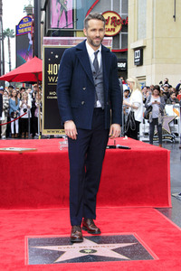 Ryan Reynolds erhält einen Stern auf dem Hollywood Walk of Fame in Los Angeles