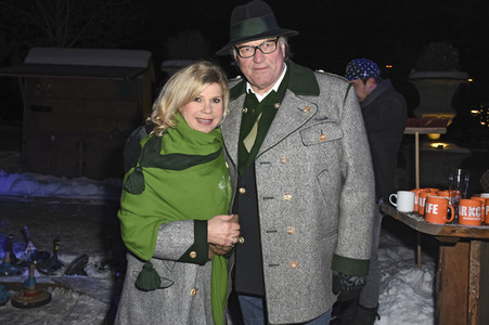 Angermaier Jubiläums Eisstock-WM in Tracht 2017 in München