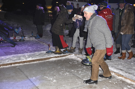 Angermaier Jubiläums Eisstock-WM in Tracht 2017 in München