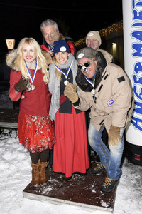 Angermaier Jubiläums Eisstock-WM in Tracht 2017 in München
