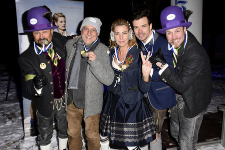 Angermaier Jubiläums Eisstock-WM in Tracht 2017 in München