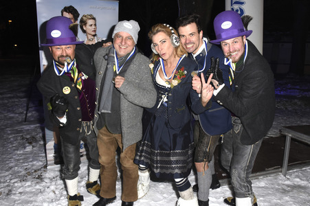 Angermaier Jubiläums Eisstock-WM in Tracht 2017 in München