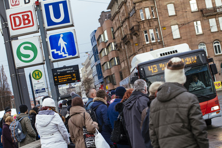 Symbolfoto Nahverhekr