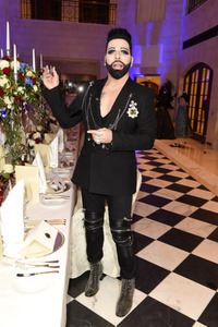 Ladies Dinner live mit Star-Designer Harald Glööckler in Berlin