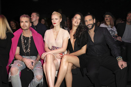 'Maybelline New York hot trends Xhibition' im Rahmen der Mercedes-Benz Fashion Week in Berlin
