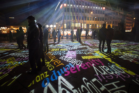 Lichtershow 'Time Drifts Cologne' in Köln