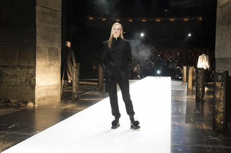 Esther Perbandt Fashion Show auf der Mercedes-Benz Fashion Week Berlin Autumn/Winter 2017