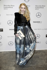 Rebekka Ruetz Fashion Show auf der Mercedes-Benz Fashion Week Berlin Autumn/Winter 2017