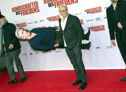Filmpremiere 'Kundschafter des Friedens' in Berlin