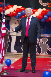 Enthülung der Donald Trump Wachsfigur in Madrid