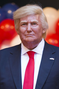Enthülung der Donald Trump Wachsfigur in Madrid