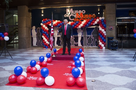 Enthülung der Donald Trump Wachsfigur in Madrid